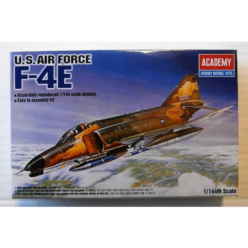 Academy 1:144 Aircraft Kit - US Air Force F-4E Phantom II Fighter Aircraft