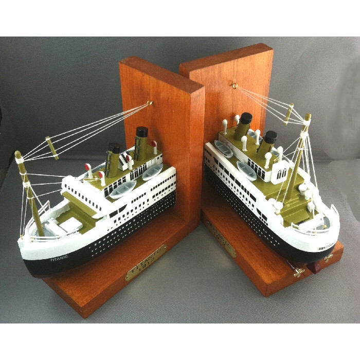 Titanic Book Ends (E.O.L.) - SAVE 33% !!