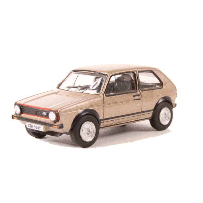 VW Golf GTI Diamond Copper Brown Metallic (1:76) (E.O.L.)