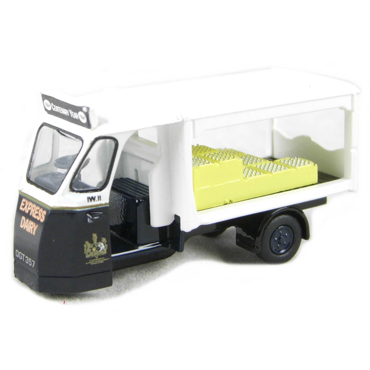 Milk Float - Express Dairies (1:76)