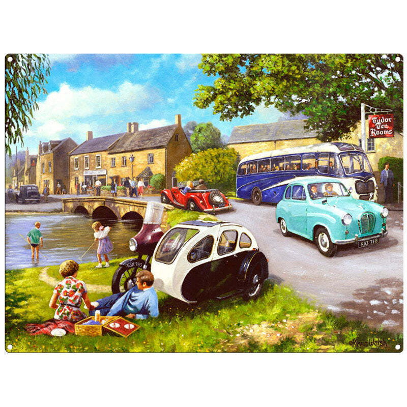 Metal Fridge Magnet (CM): Bourton on the Water (Austin A30)