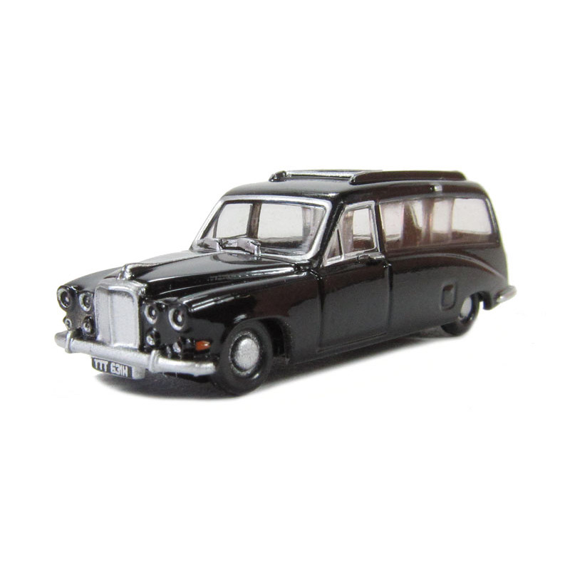 Black Hearse Daimler DS420 (1:148)