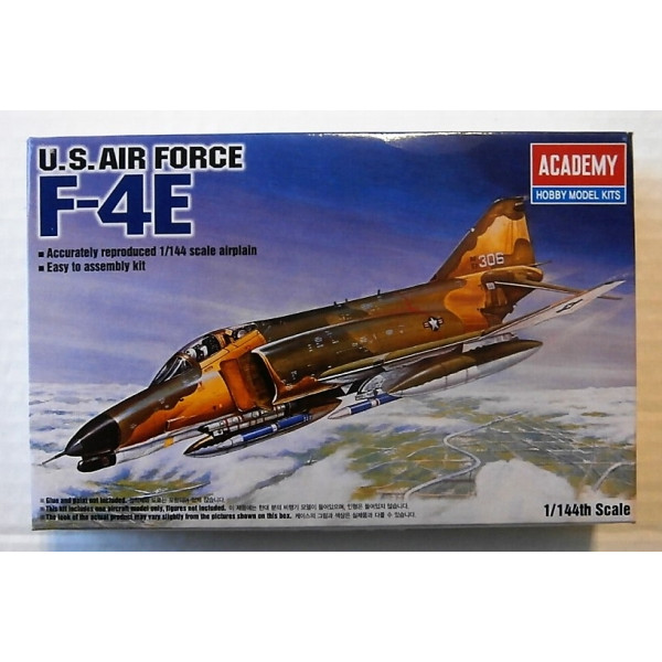Academy 1:144 Aircraft Kit - US Air Force F-4E Phantom II Fighter Aircraft